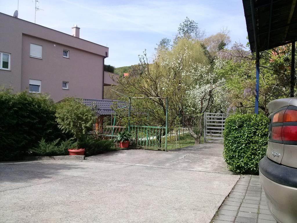 Apartments Garden Zagreb Exteriör bild
